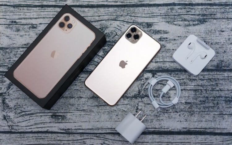 refurbished iPhone delivery kit